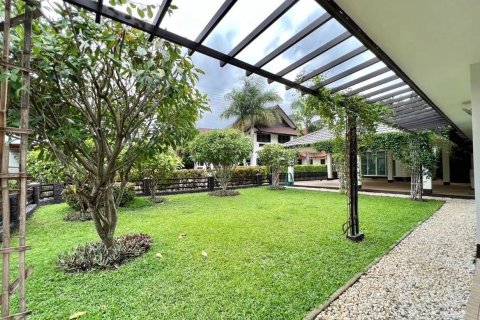 Casa de 5 dormitorios en Chiang Mai, Tailandia № 173359 - foto 14