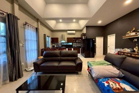 Villa in Pattaya, Thailand 3 Schlafzimmer № 149575 - Foto 2