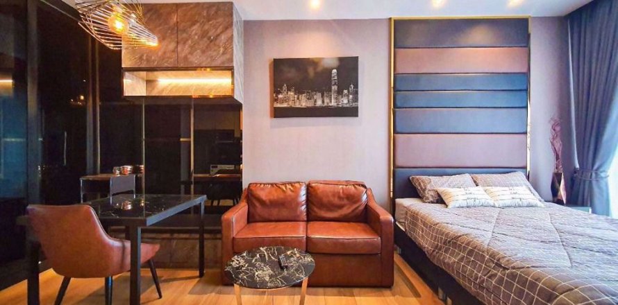 Estudio en el condominio en Bangkok, Tailandia en Park Origin Phromphong № 51367