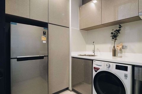 Condominio de 1 dormitorio en Ratchathewi, Bangkok, Tailandia № 51365 - foto 11
