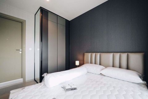 Condominio de 1 dormitorio en Ratchathewi, Bangkok, Tailandia № 51365 - foto 13
