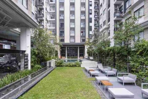 Estudio en el condominio en Bangkok, Tailandia № 208868 - foto 6