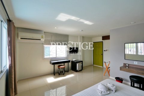 Propriété commerciale à Pattaya, Thaïlande 664 m2 № 198628 - photo 14