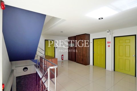 Propriété commerciale à Pattaya, Thaïlande 664 m2 № 198628 - photo 26