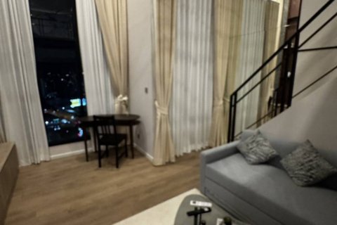 Condominio de 1 dormitorio en Khlong Toei, Bangkok, Tailandia № 134661 - foto 7