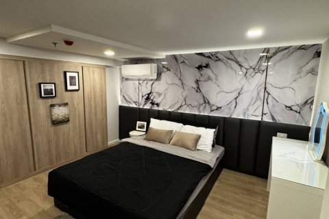 Condominio de 1 dormitorio en Khlong Toei, Bangkok, Tailandia № 134661 - foto 9