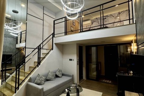 Condominio de 1 dormitorio en Khlong Toei, Bangkok, Tailandia № 134661