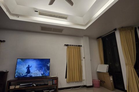 Chalet de 3 dormitorios en Surat Thani, Tailandia № 134659 - foto 6