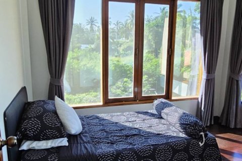 Chalet de 3 dormitorios en Surat Thani, Tailandia № 134659 - foto 9