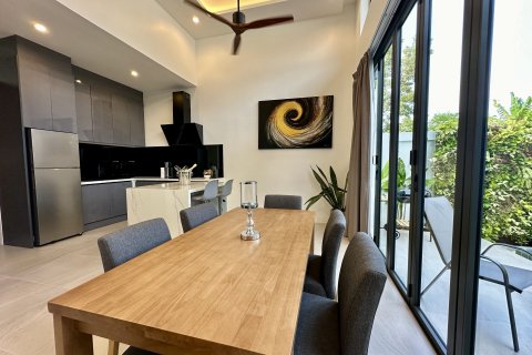 Chalet de 3 dormitorios en Phuket, Tailandia № 141271 - foto 11