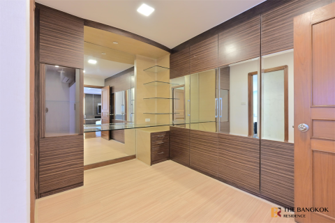 Condominio de 3 dormitorios en Bangkok, Tailandia № 184518 - foto 5