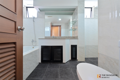Condominio de 3 dormitorios en Bangkok, Tailandia № 184518 - foto 8