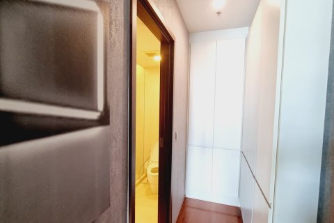 Condo in Watthana, Bangkok, Thailand, 2 bedrooms  № 201117 - photo 2
