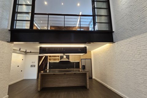 Condominio de 5 dormitorios en Watthana, Bangkok, Tailandia № 201116 - foto 24