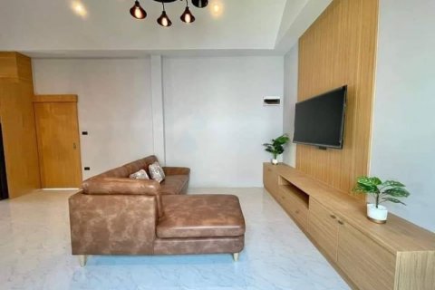 Casa de 3 dormitorios en Pattaya, Tailandia № 64953 - foto 10