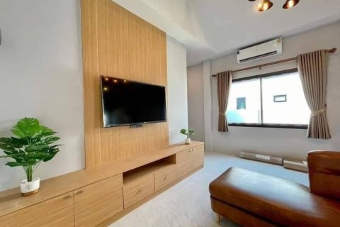 Casa de 3 dormitorios en Pattaya, Tailandia № 64953 - foto 5
