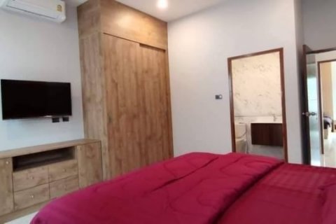 Casa de 3 dormitorios en Pattaya, Tailandia № 64953 - foto 14