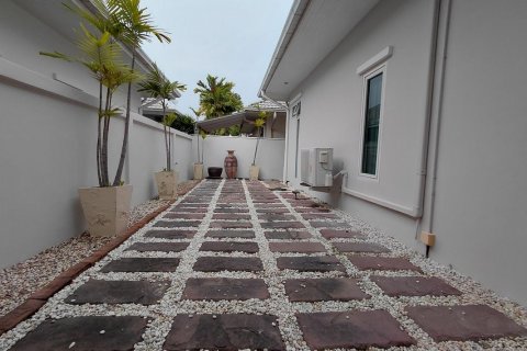 Chalet de 3 dormitorios en Hua Hin, Tailandia № 171732 - foto 8