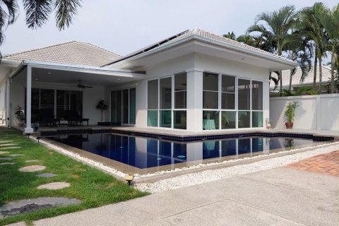 Chalet de 3 dormitorios en Hua Hin, Tailandia № 171732 - foto 3