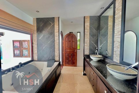 Chalet de 4 dormitorios en Ko Samui, Tailandia № 180017 - foto 19