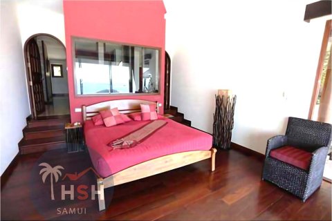 Chalet de 4 dormitorios en Ko Samui, Tailandia № 180017 - foto 17