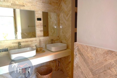 Chalet de 3 dormitorios en Ko Samui, Tailandia № 180015 - foto 14