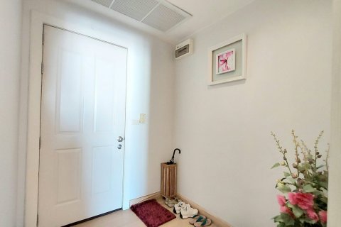 Condominio de 1 dormitorio en Bangkok, Tailandia № 201096 - foto 11