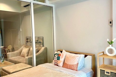 Apartamento de 3 habitaciones en Pattaya, Tailandia № 205789 - foto 11