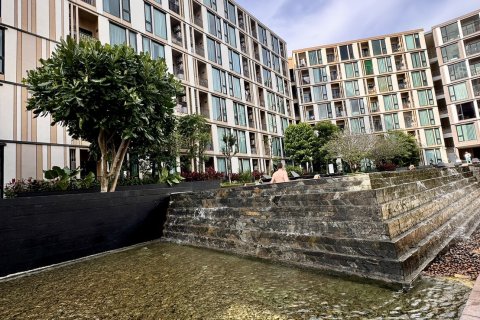 Apartamento de 2 habitaciones en Pattaya, Tailandia № 205788 - foto 17