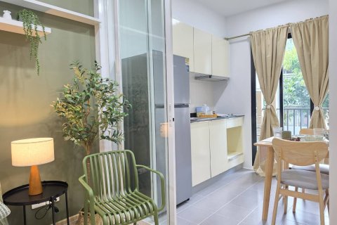 Apartamento de 2 habitaciones en Pattaya, Tailandia № 205788 - foto 2