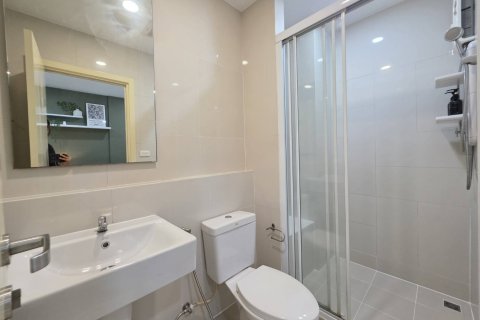 Apartamento de 2 habitaciones en Pattaya, Tailandia № 205788 - foto 9