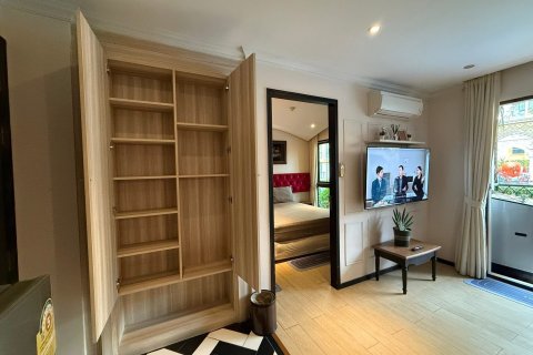 Apartamento de 2 habitaciones en Pattaya, Tailandia № 205785 - foto 2