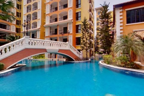 Apartamento de 2 habitaciones en Pattaya, Tailandia № 205785 - foto 18