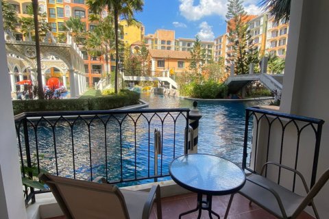 Apartamento de 2 habitaciones en Pattaya, Tailandia № 205785 - foto 10