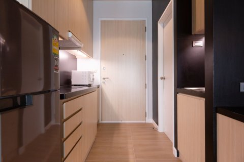 Studio in the Condo in Yan Nawa, Bangkok, Thailand № 147905 - Foto 14