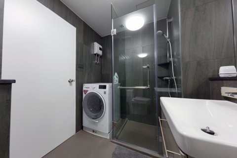 Studio in the Condo in Yan Nawa, Bangkok, Thailand № 147905 - Foto 18