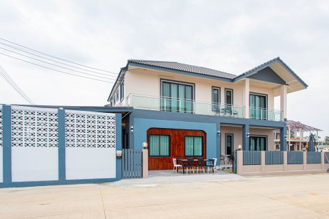 Chalet de 4 dormitorios en San Sai, Tailandia № 173423 - foto 10