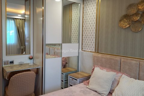 Condominio de 1 dormitorio en Bang Lamung, Tailandia № 205145 - foto 3