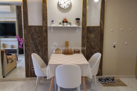 คอนโดมิเนียมในบางละมุง, ประเทศไทย, 1 ห้องนอน № 205145