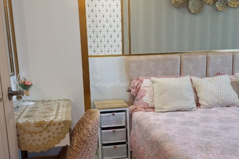 Condominio de 1 dormitorio en Bang Lamung, Tailandia № 205145 - foto 4