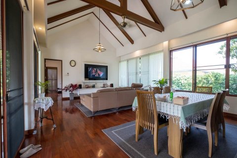 Casa de 3 dormitorios en Chiang Mai, Tailandia № 155391 - foto 17