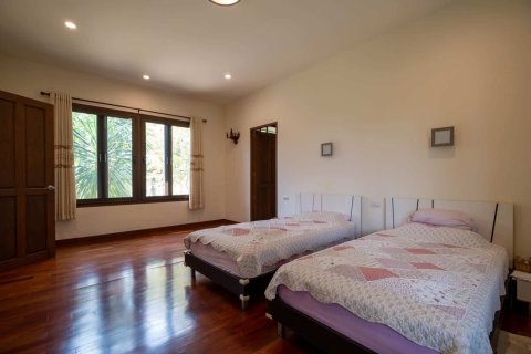 Casa de 3 dormitorios en Chiang Mai, Tailandia № 155391 - foto 2