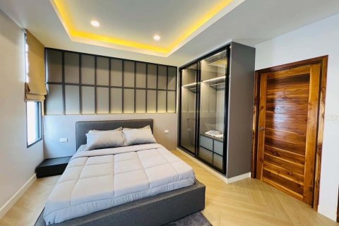 Chalet de 3 dormitorios en Chiang Mai, Tailandia № 155388 - foto 12