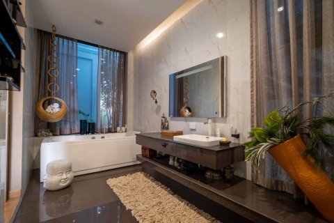 Chalet de 5 dormitorios en Chiang Mai, Tailandia № 155392 - foto 21