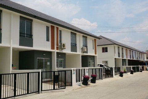 Off-Plan Baan Pruksa 77 in Samut Prakan, Thailand № 56165 - Foto 2