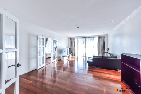 Condo in Bangkok, Thailand, 3 bedrooms  № 185782