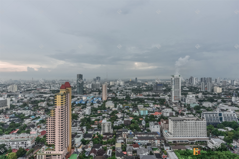 Condo in Bangkok, Thailand, 2 bedrooms  № 185780