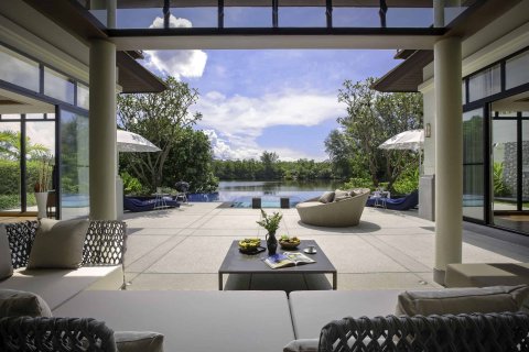 Chalet de 4 dormitorios en Bang Tao, Tailandia № 166462 - foto 18