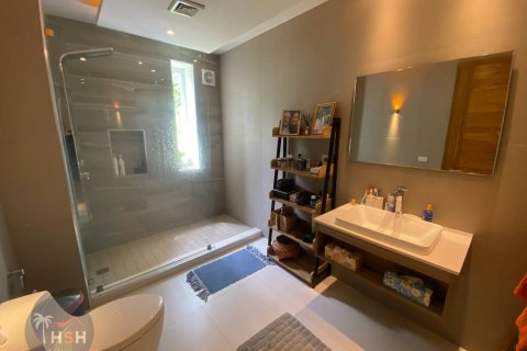 Condominio de 3 dormitorios en Ko Samui, Tailandia № 180152 - foto 7