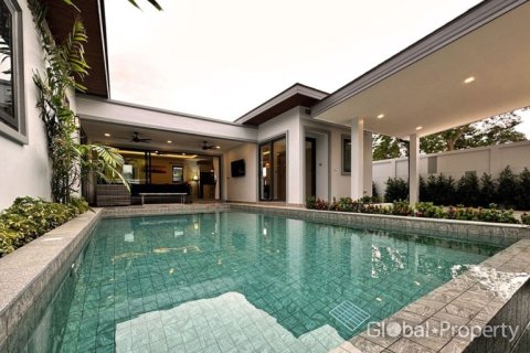 House in Ko Chang, Thailand 3 bedrooms № 42956